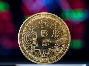 Bitcoin segna un nuovo record dopo la candela mensile rossa